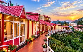 Aurevelle Kastura Resort Kanatal - Mountain View Rooms - 5 Min From Surkanda Devi Temple